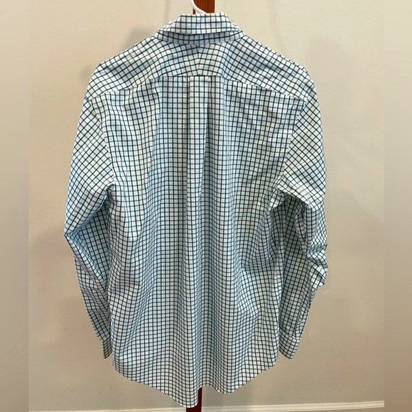 Lands’ End Casual Dress Shirt - Gently Used, Great Condition - Picture 2 of 9